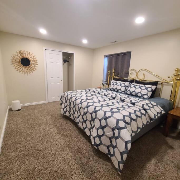 Vila Entire Huge Basement! Fast Wifi! Private Entrance! Salt Lake City Exteriér fotografie