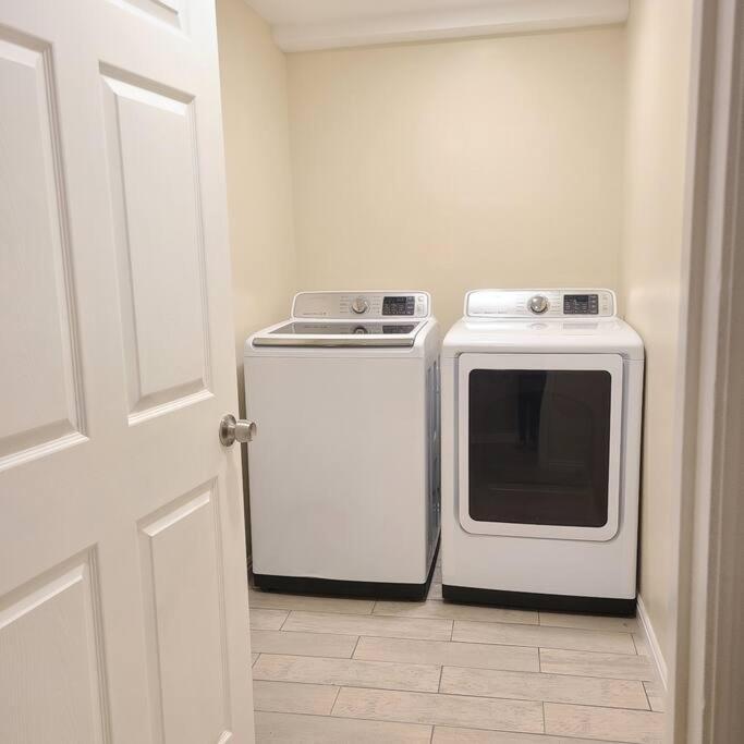 Vila Entire Huge Basement! Fast Wifi! Private Entrance! Salt Lake City Exteriér fotografie