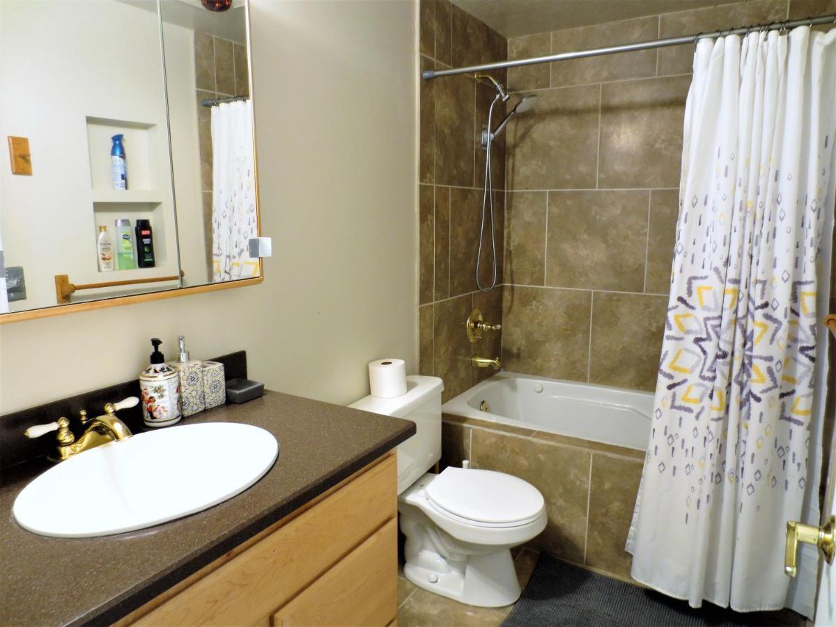 Vila Entire Huge Basement! Fast Wifi! Private Entrance! Salt Lake City Exteriér fotografie
