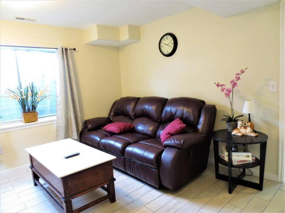 Vila Entire Huge Basement! Fast Wifi! Private Entrance! Salt Lake City Exteriér fotografie